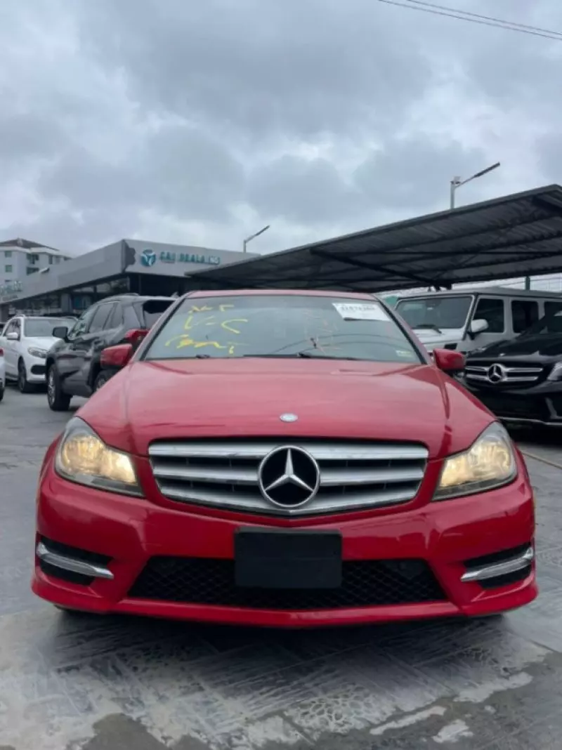 Mercedes-Benz GLK 350   - 2013