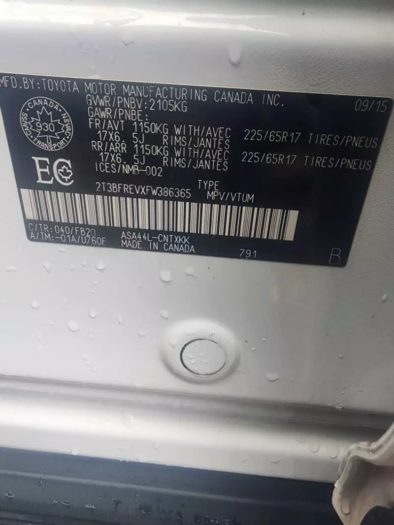 TOYOTA RAV4 - 2015