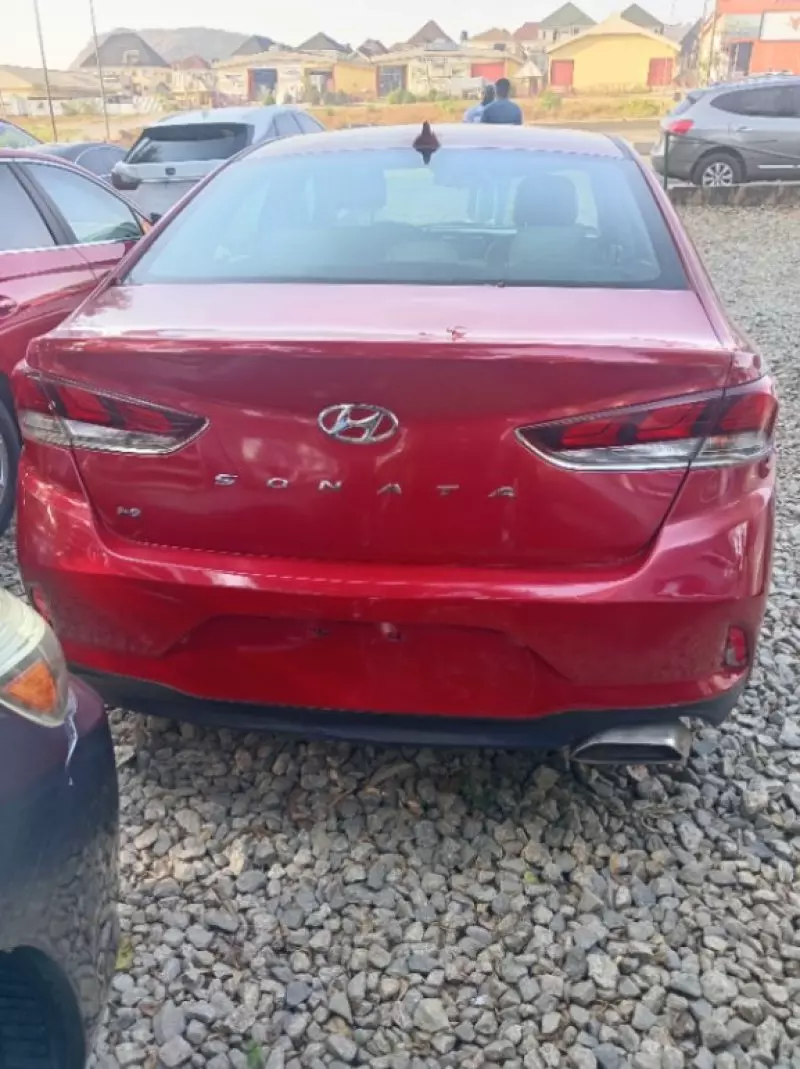 Hyundai Sonata   - 2018
