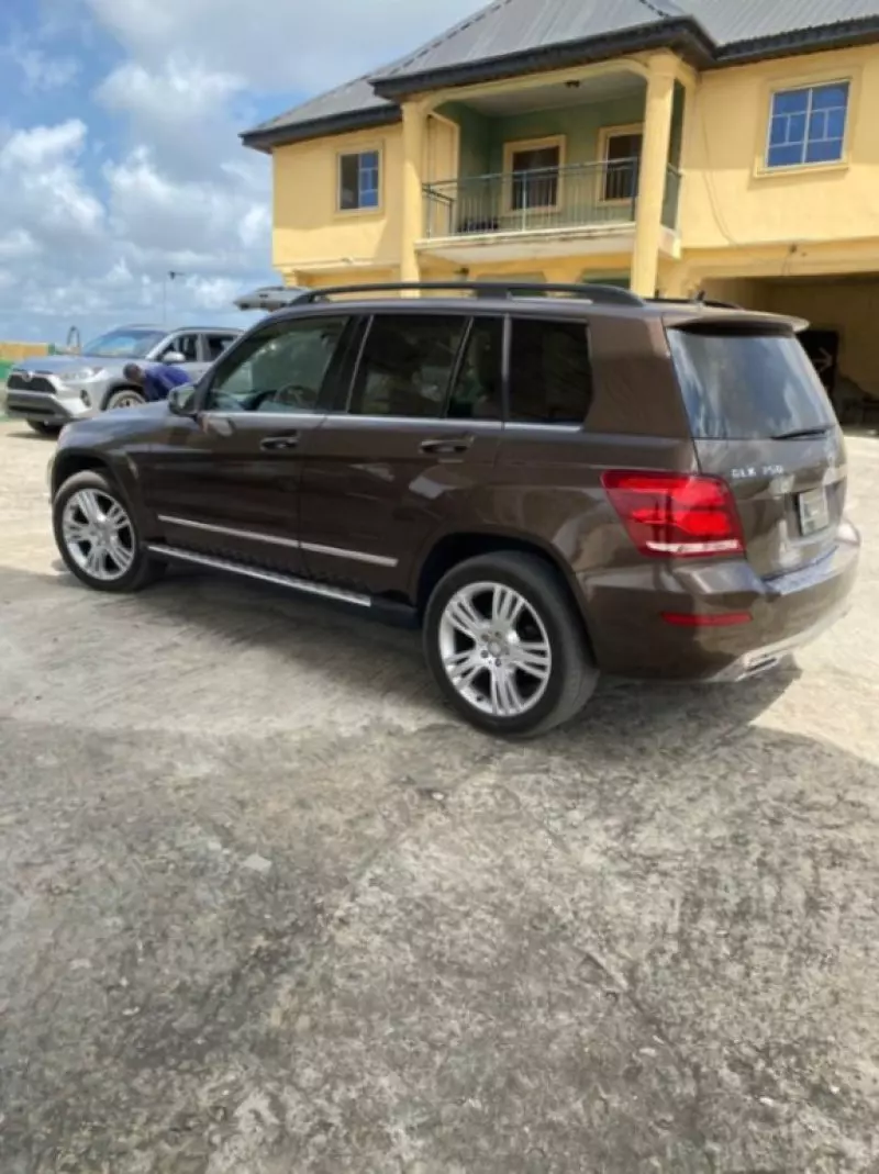 Mercedes-Benz GLK 350   - 2014