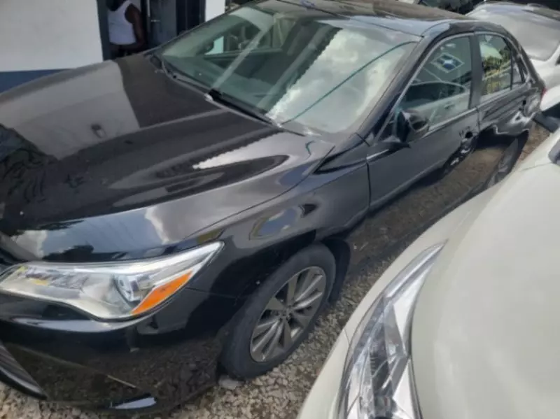 Toyota Camry   - 2015