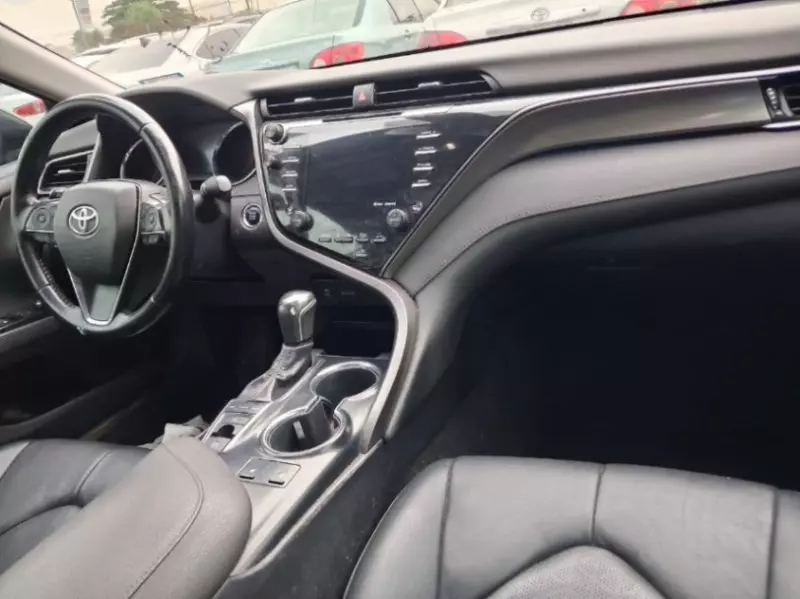 TOYOTA Camry   - 2019