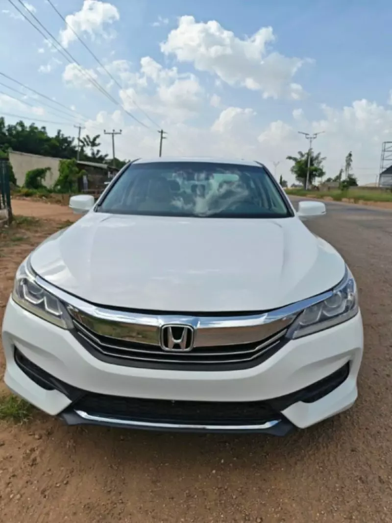 Honda Accord - 2017