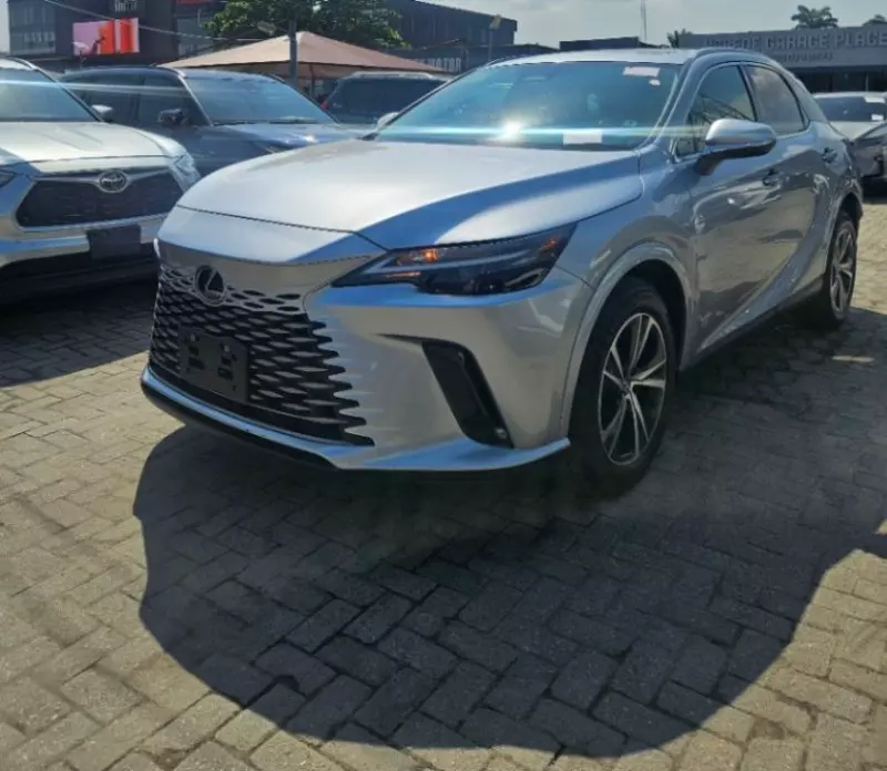 Lexus RX   - 2023