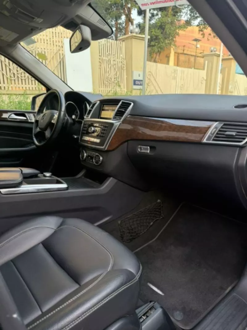 Mercedes-Benz ML 350 - 2012