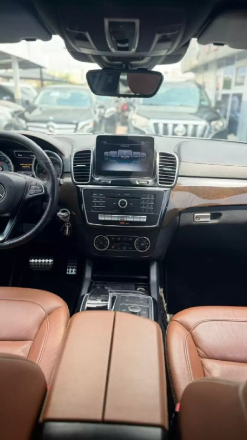Mercedes-Benz GLE-Class   - 2017