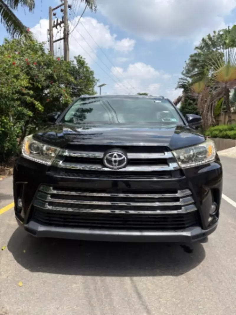 TOYOTA Highlander   - 2015