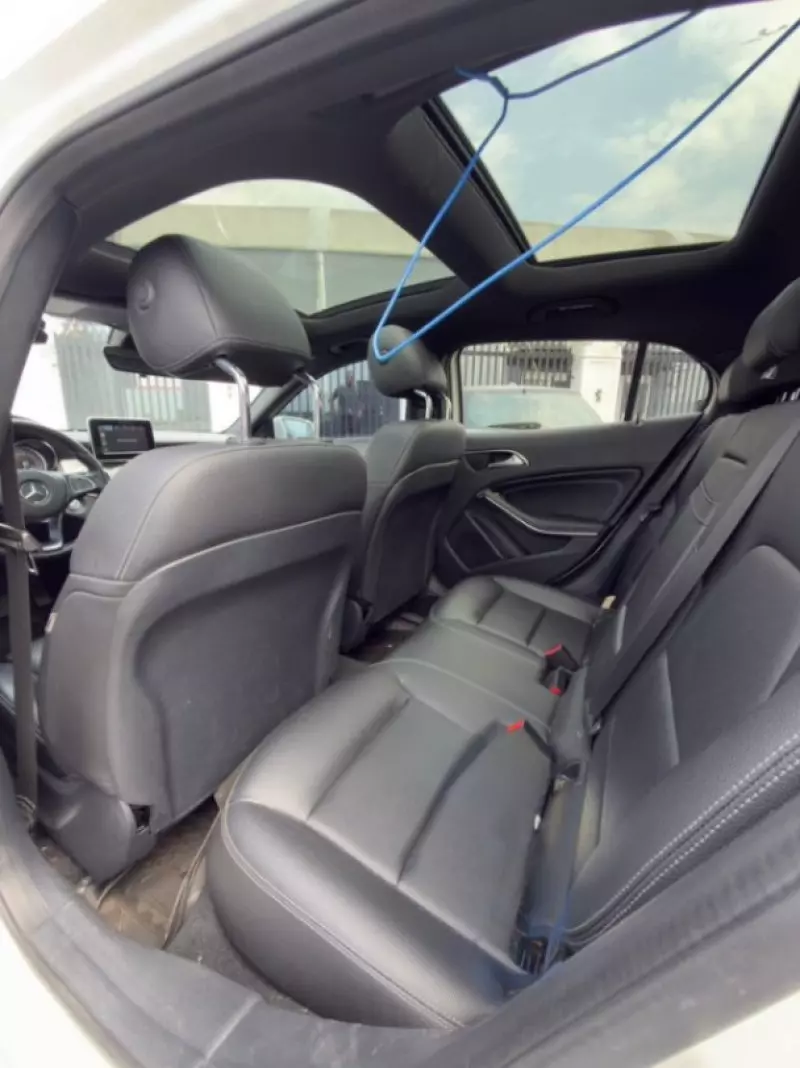 Mercedes-Benz GLA-Class   - 2017