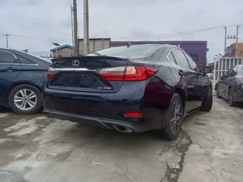 Lexus ES - 2017