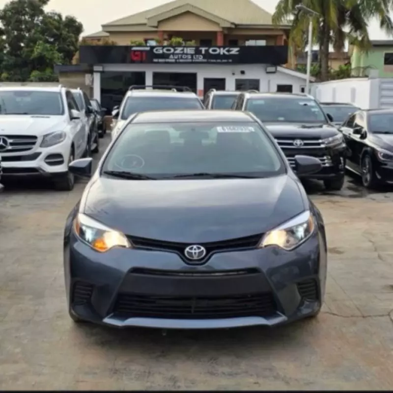 Toyota Corolla   - 2015