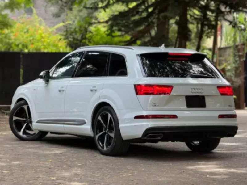 Audi Q7   - 2018