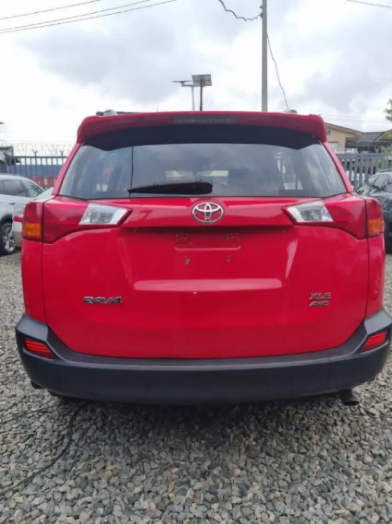 TOYOTA RAV4   - 2015