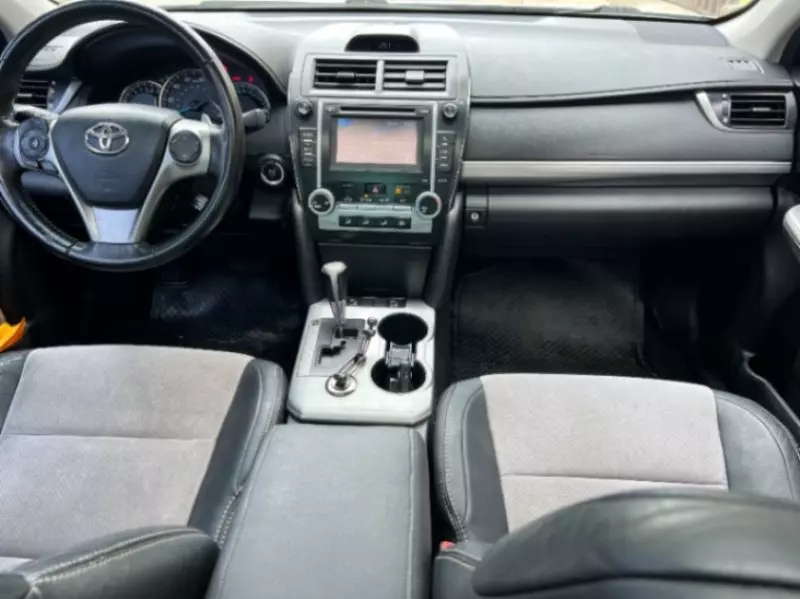 Toyota Camry   - 2012