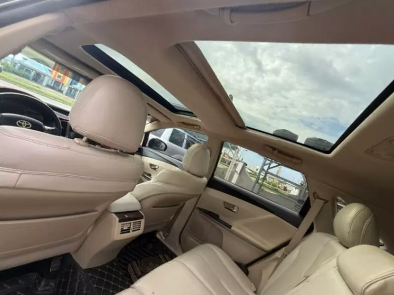 TOYOTA Venza - 2011