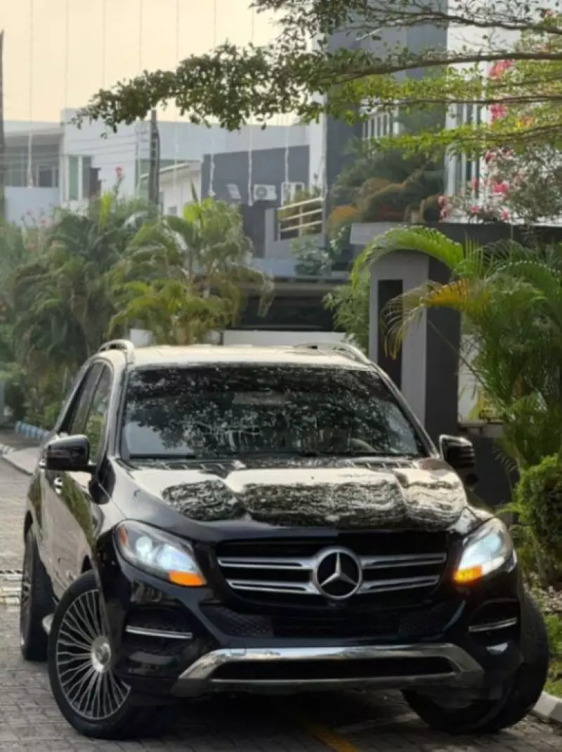 Mercedes-Benz GLE-Class   - 2016