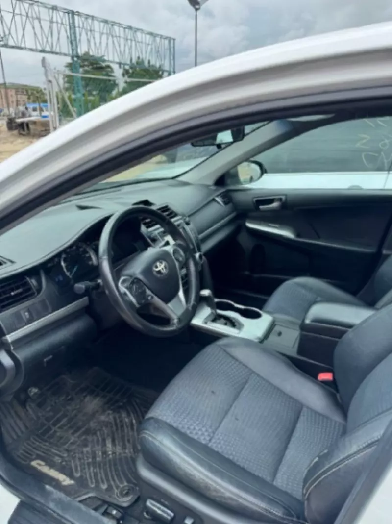 TOYOTA Camry   - 2014
