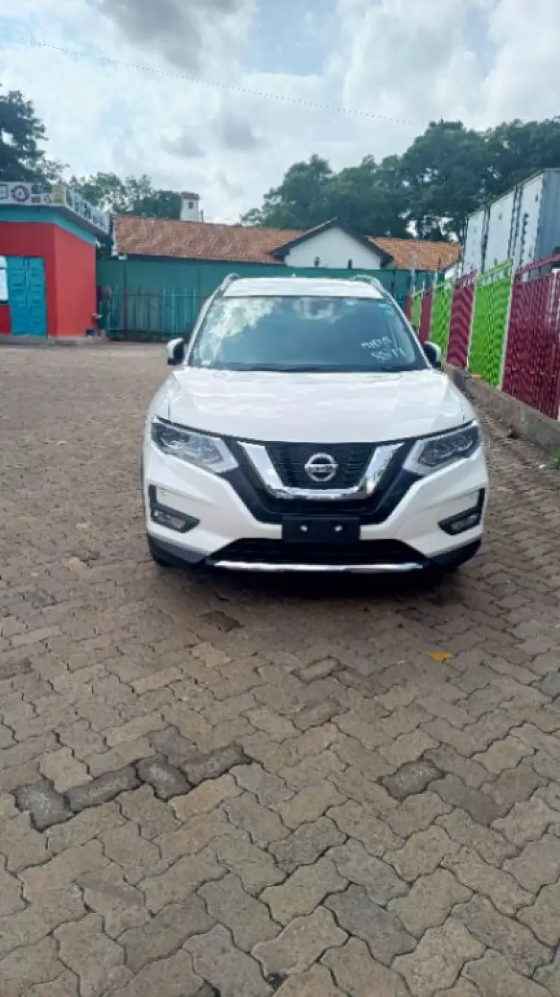 Nissan X-Trail   - 2018