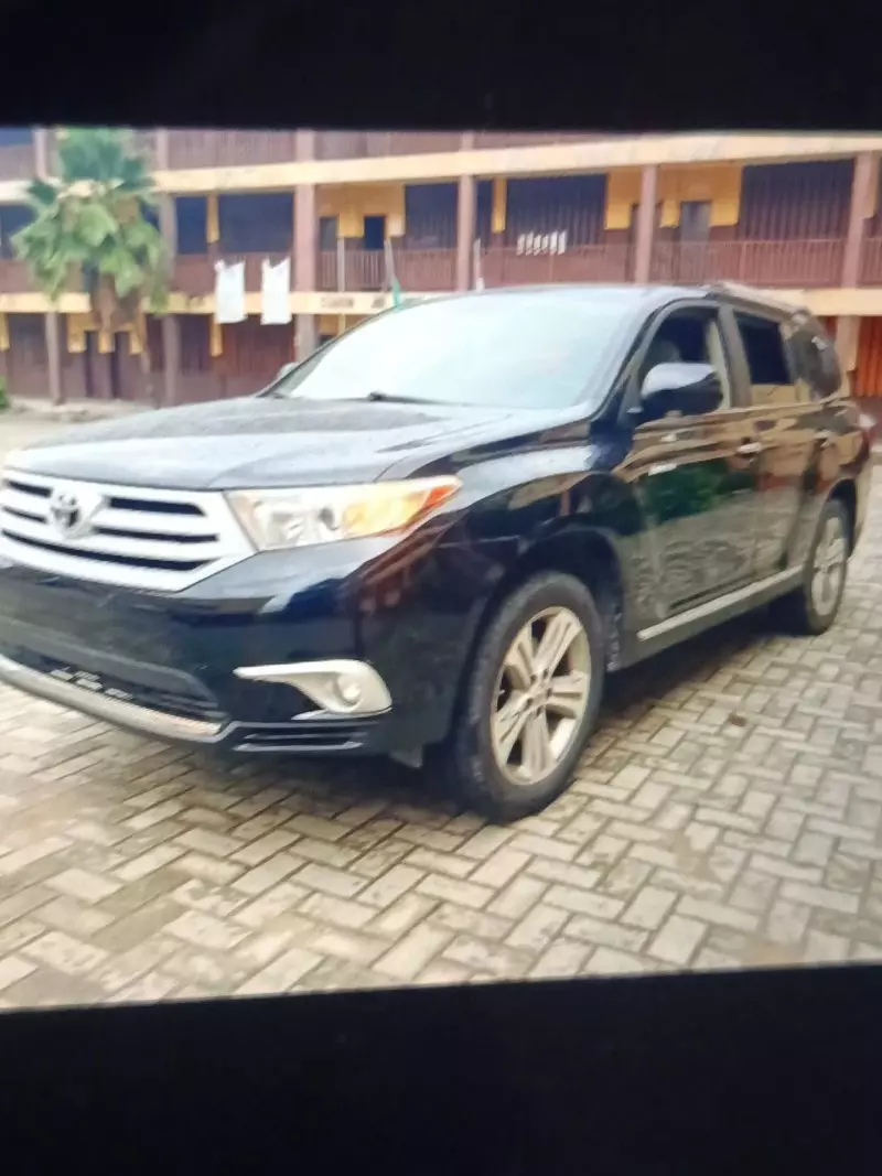 TOYOTA Highlander   - 2013