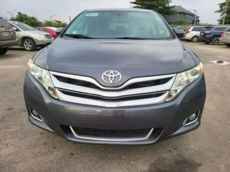 Toyota Venza   - 2013