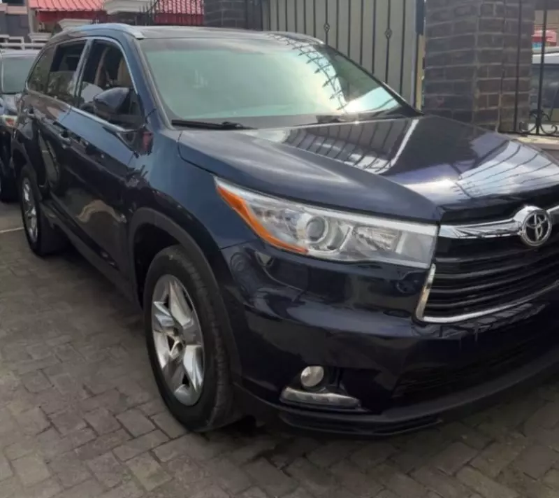 TOYOTA Highlander   - 2016