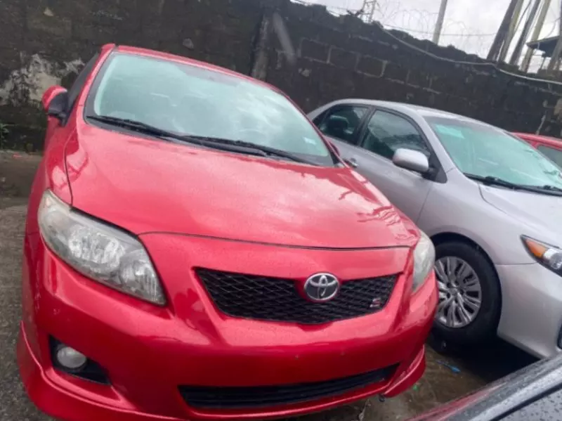 TOYOTA Corolla   - 2009