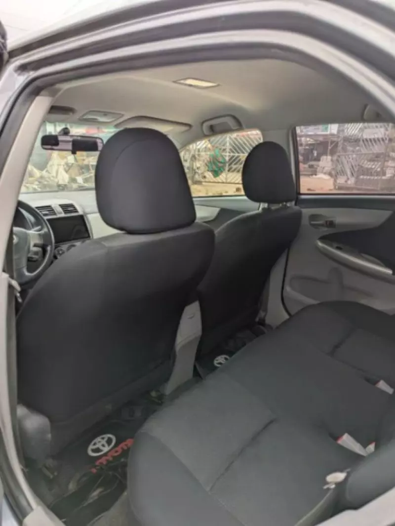 Toyota Corolla   - 2011
