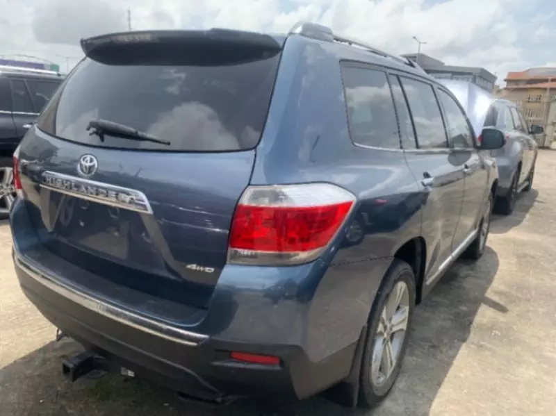 TOYOTA Highlander   - 2013