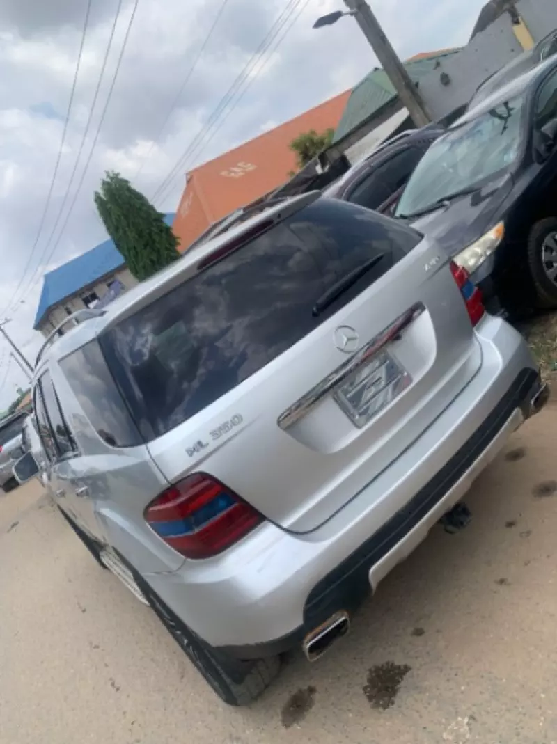 Mercedes-Benz ML 350   - 2010