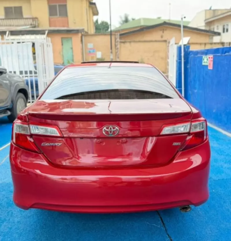 TOYOTA Camry   - 2014