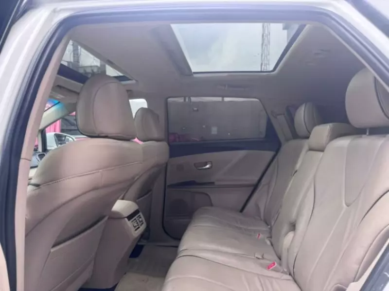 TOYOTA Venza   - 2013