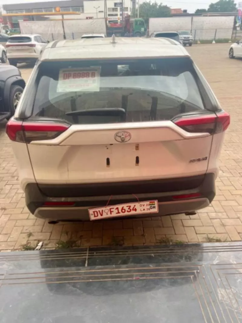 TOYOTA RAV 4   - 2023