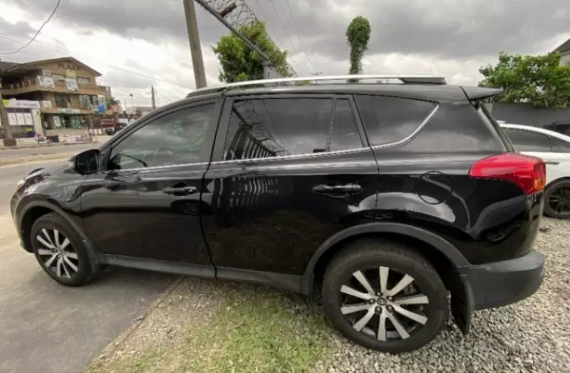 TOYOTA RAV4   - 2015