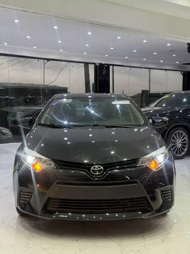 Toyota Corolla   - 2016