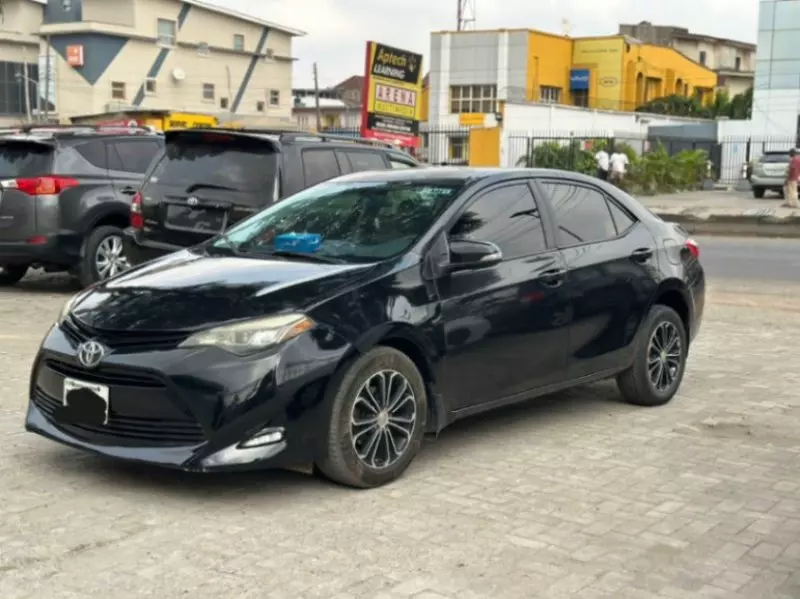 Toyota Corolla   - 2015
