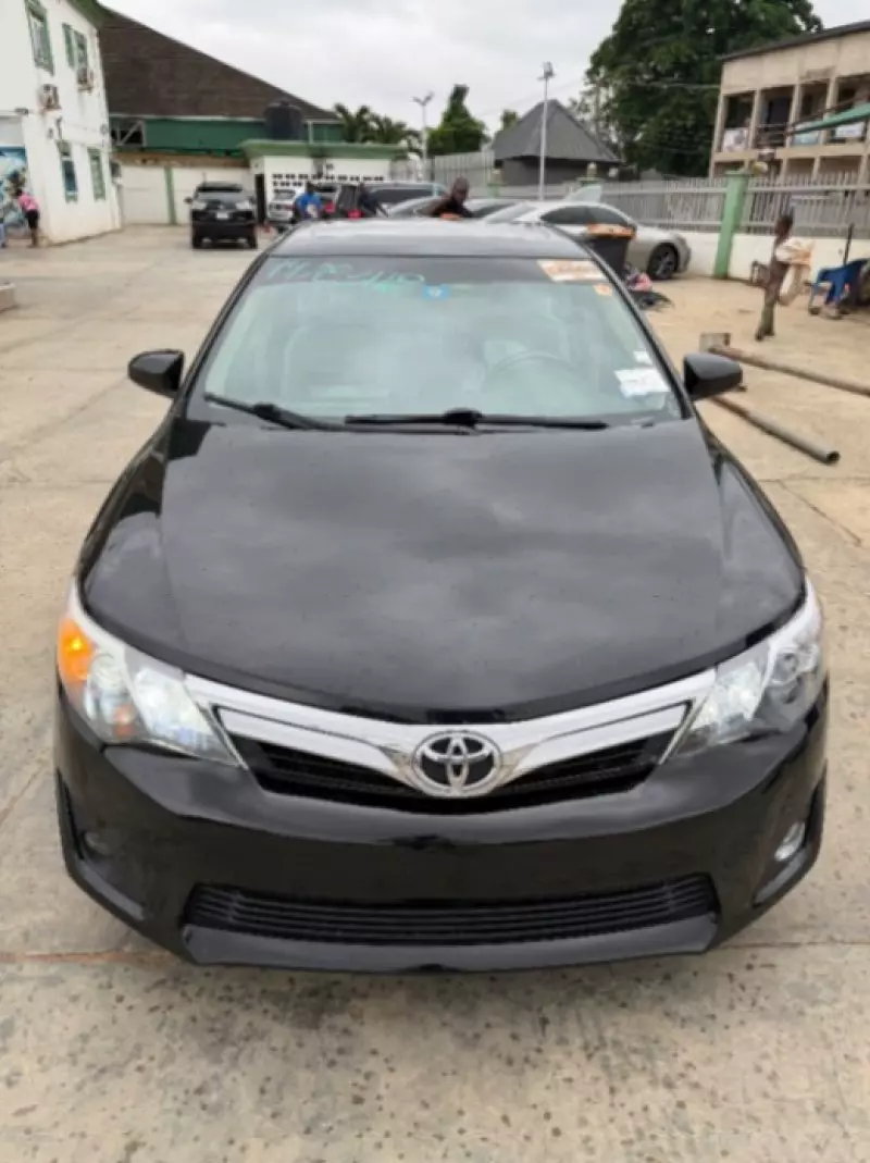 TOYOTA Camry   - 2014