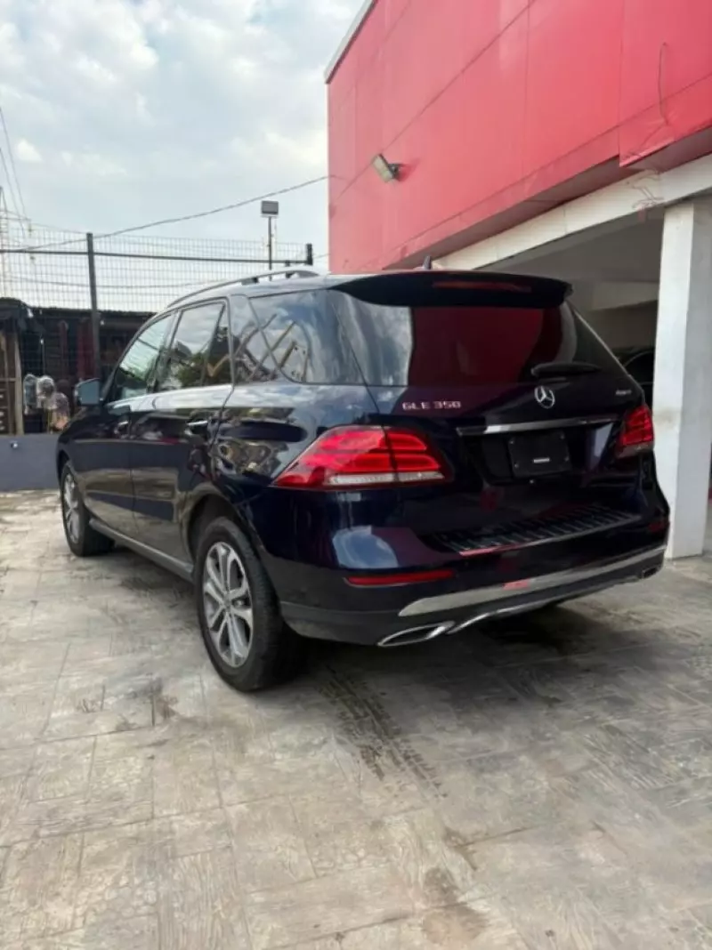 Mercedes-Benz GLE-Class   - 2017