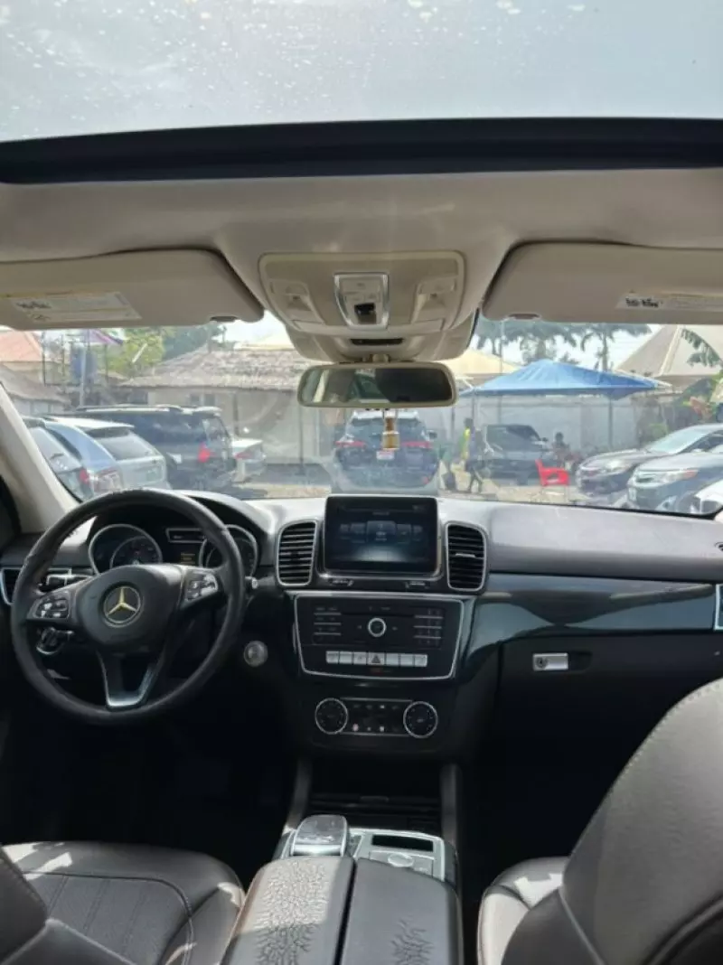 Mercedes-Benz GLE 350   - 2016