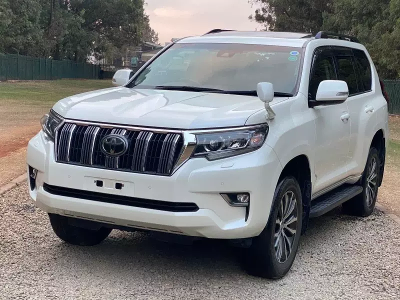 TOYOTA Landcruiser Prado - 2019