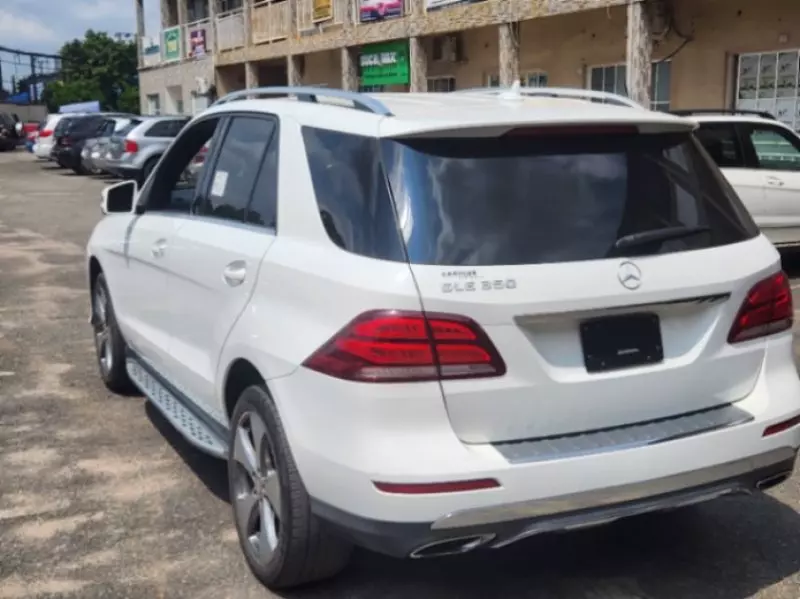 Mercedes-Benz GLE 350   - 2016