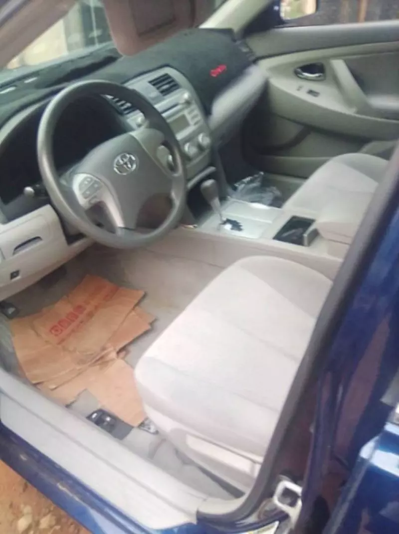 TOYOTA Camry   - 2010