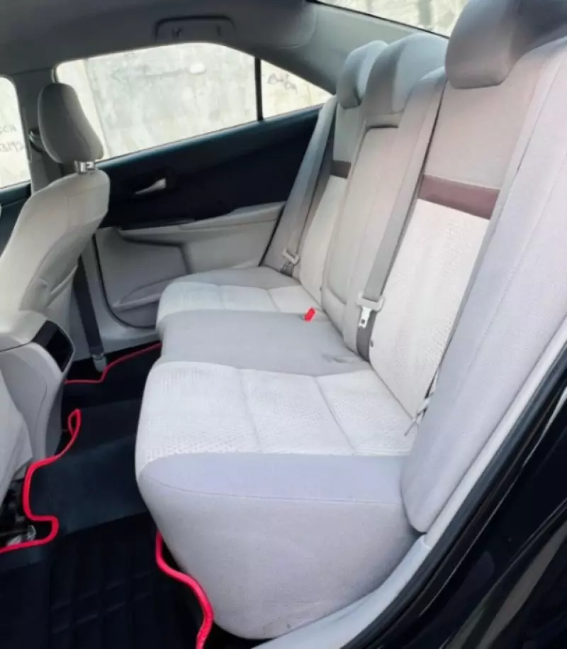 Toyota Camry   - 2014