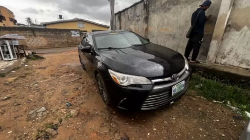 TOYOTA Camry - 2015