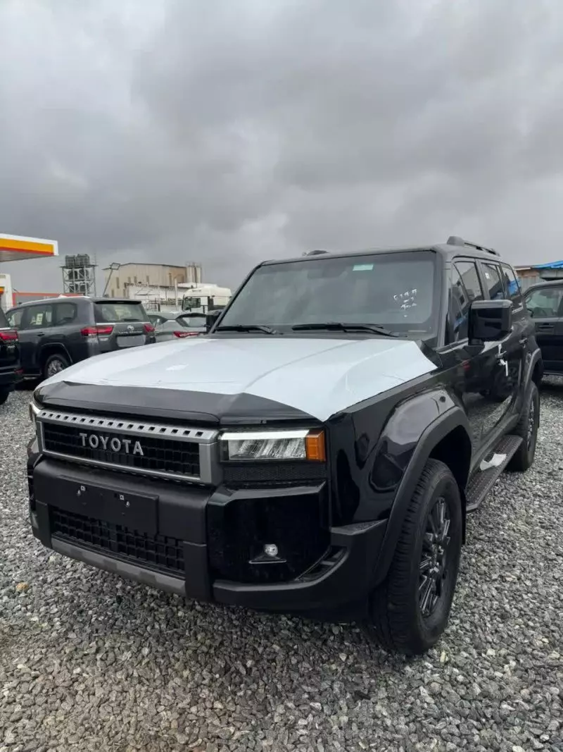 Toyota Land Cruiser Prado   - 2025