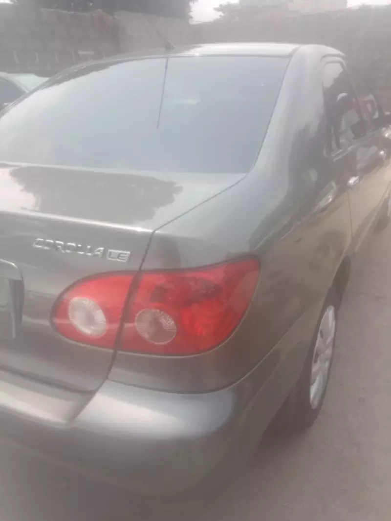 Toyota Corolla   - 2007