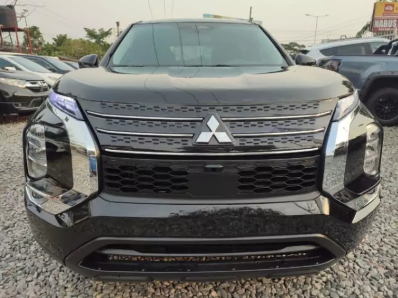 Mitsubishi New Outlander   - 2023