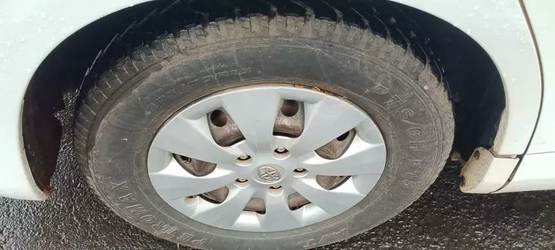 Toyota Noah   - 2013