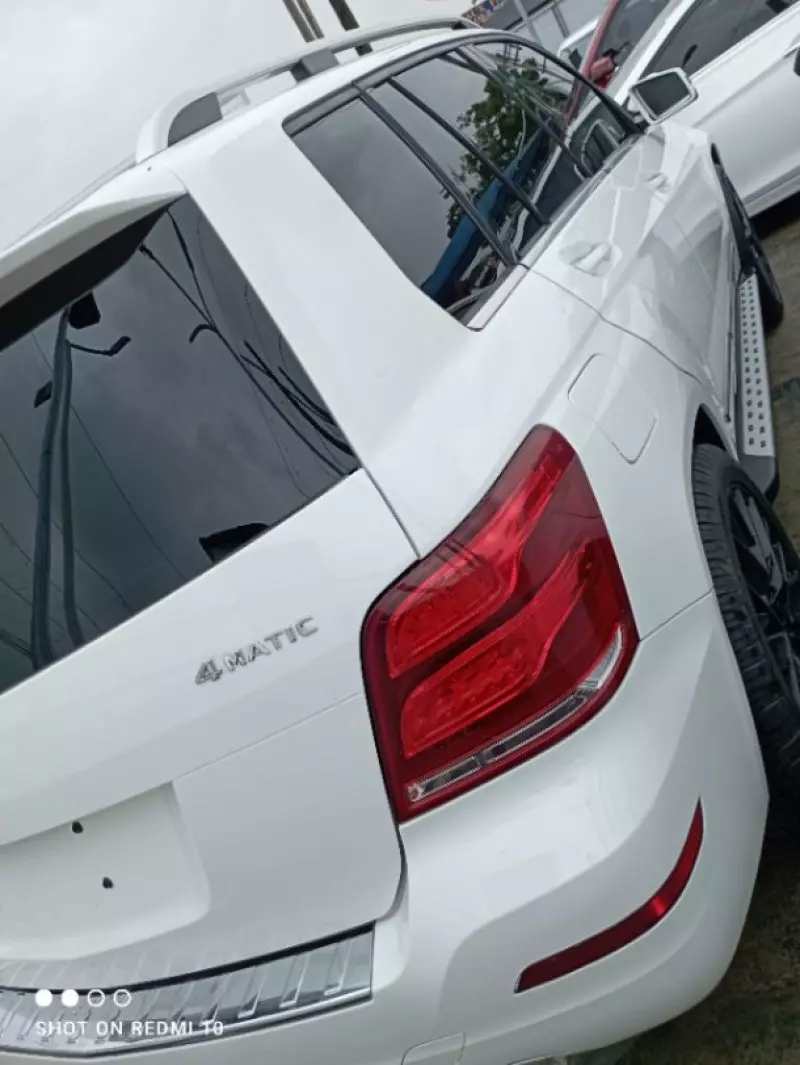 Mercedes-Benz GLK 350   - 2013