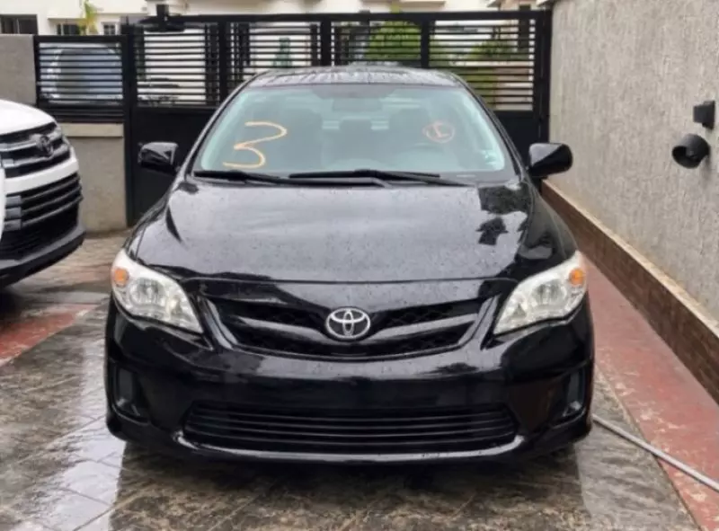 TOYOTA Corolla   - 2012
