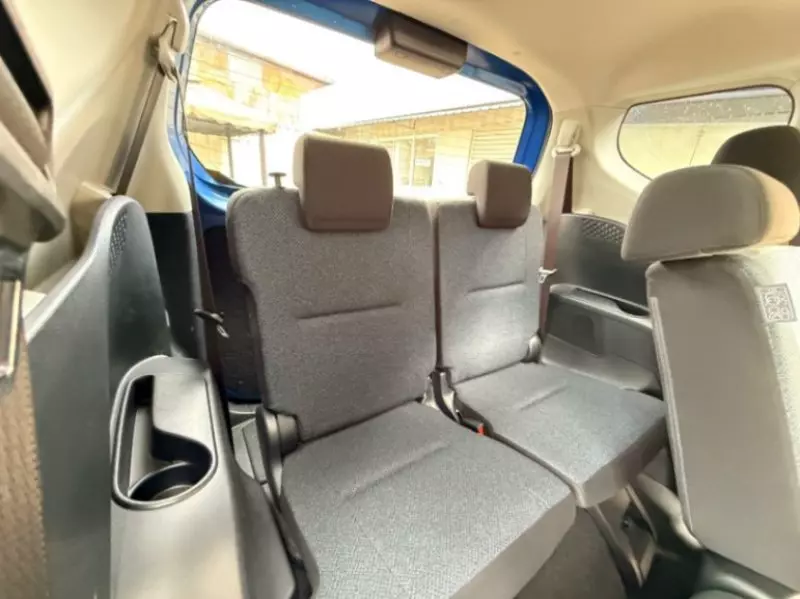 Toyota Sienta   - 2018