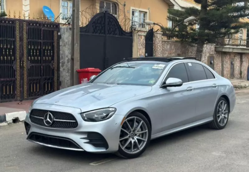 Mercedes-Benz E-class   - 2021